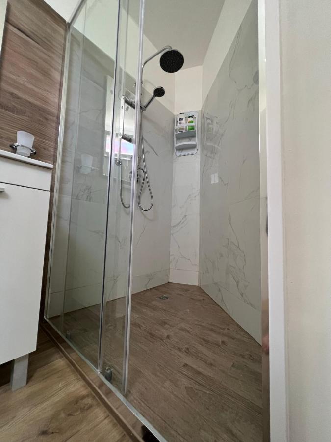 Trentuno Mondello Apartments Bagian luar foto