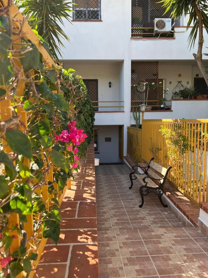 Trentuno Mondello Apartments Bagian luar foto
